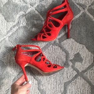 Red hot suede heels ❤️🔥